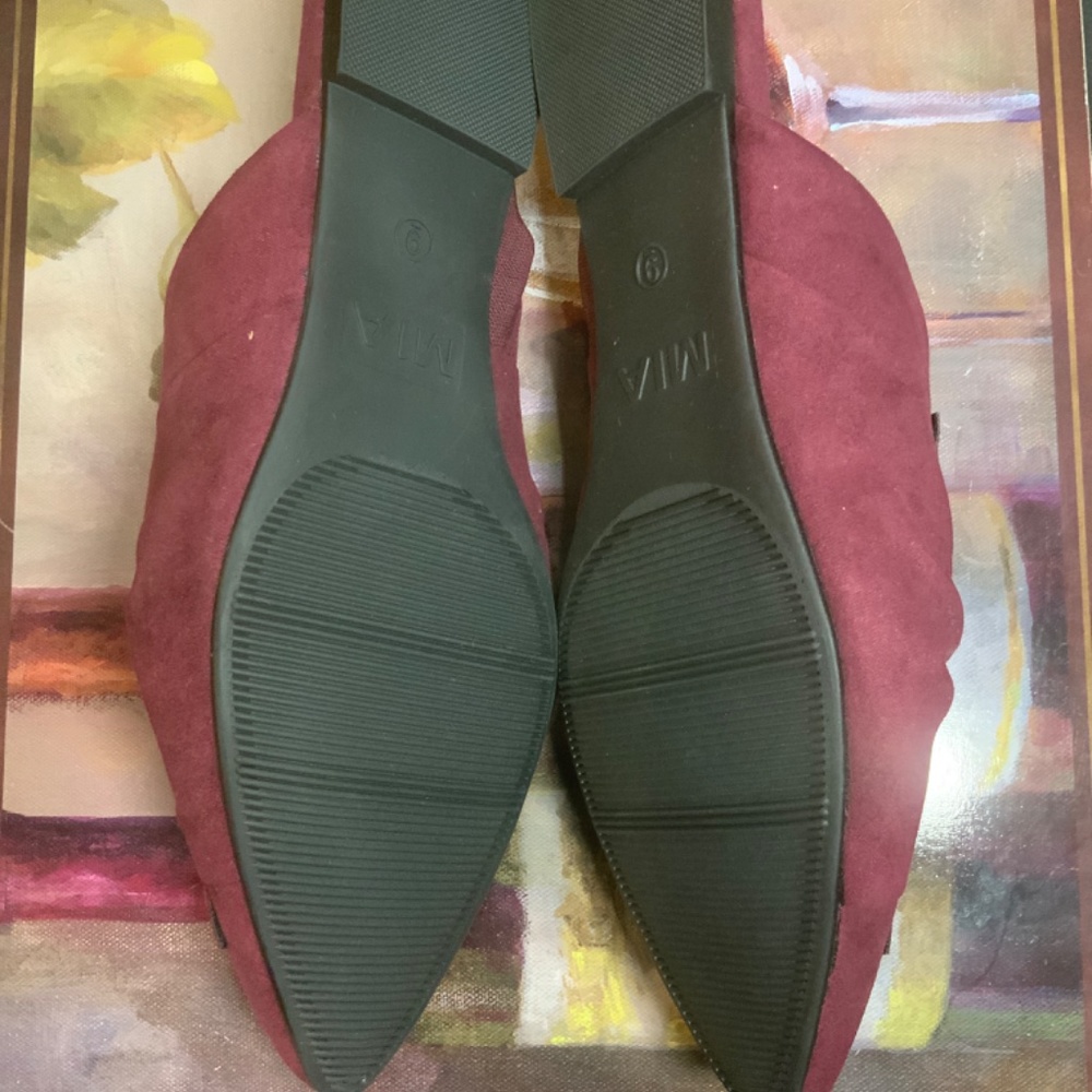 NWT Mia Slides Burgundy Faux Leather Suede - Picture 4 of 6
